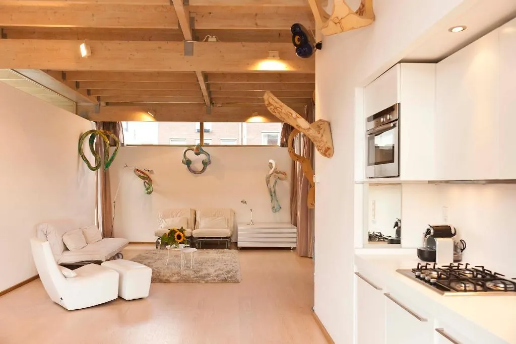 Starry Night Penthouse Apartment City Centre Bed & Breakfast